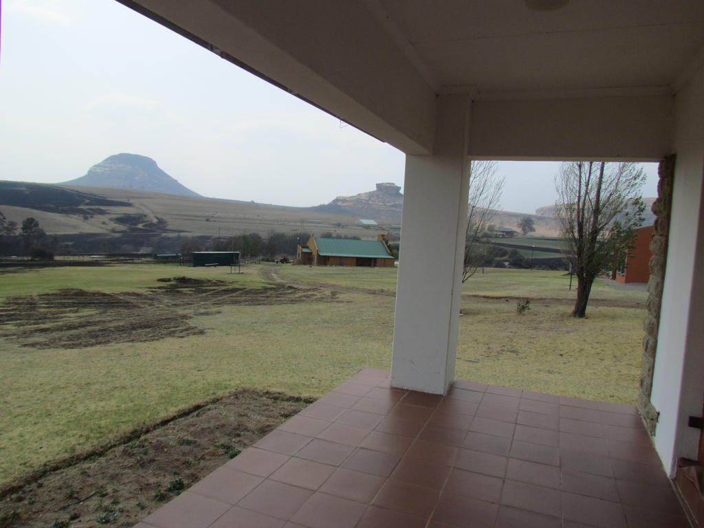 Pumula Guest Farm Villa Fouriesburg Buitenkant foto