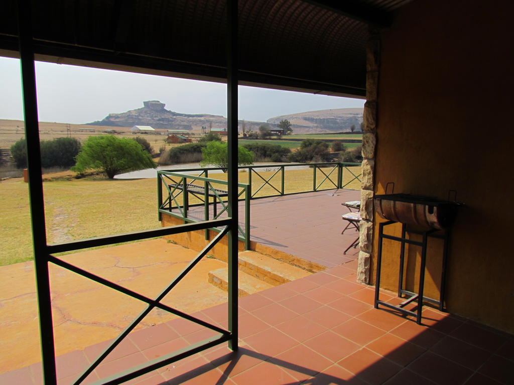 Pumula Guest Farm Villa Fouriesburg Buitenkant foto