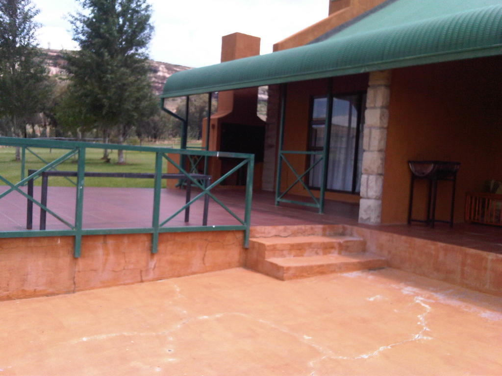 Pumula Guest Farm Villa Fouriesburg Buitenkant foto